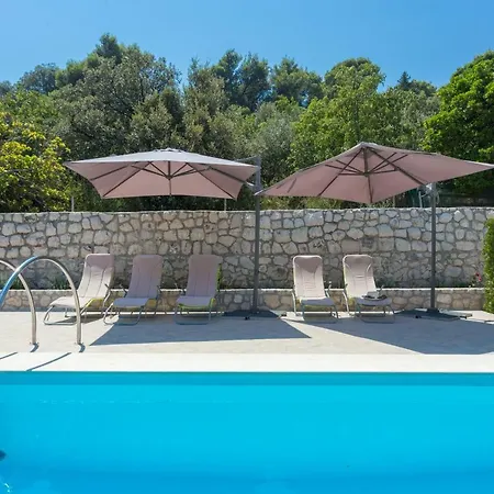A.i.a. Guest house *